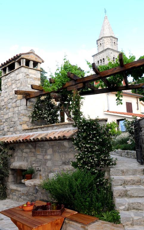 Holiday Homes Poli Svetega Antona Gračišće 외부 사진
